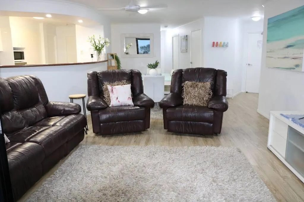 Apartment Family Friendly 3 Bedroom - River Views - Short Walk To The Beach Maroochydore
