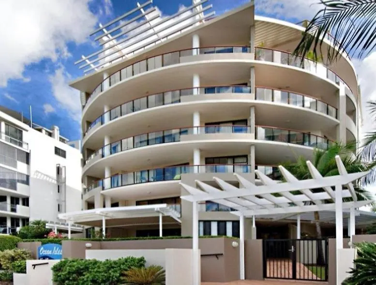 Family Friendly 3 Bedroom - River Views - Short Walk To The Beach Maroochydore